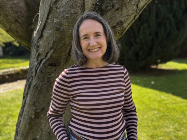 Author AM Howell